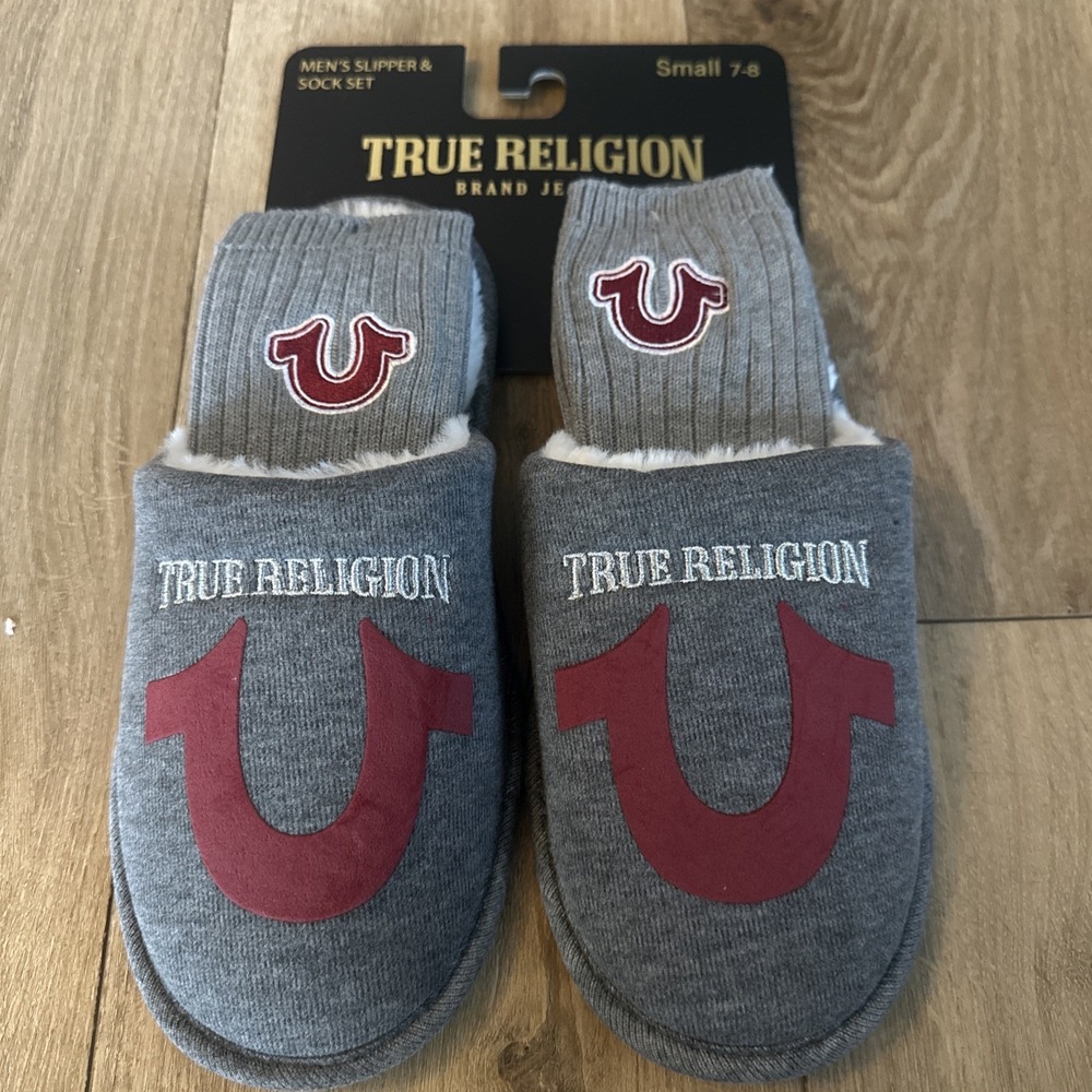 True Religion‎ Men's Slipper & Sock Set Size 7-8 Gray Fleece Lined Logo – NEW